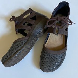 •Naot• lace up Kata shoe